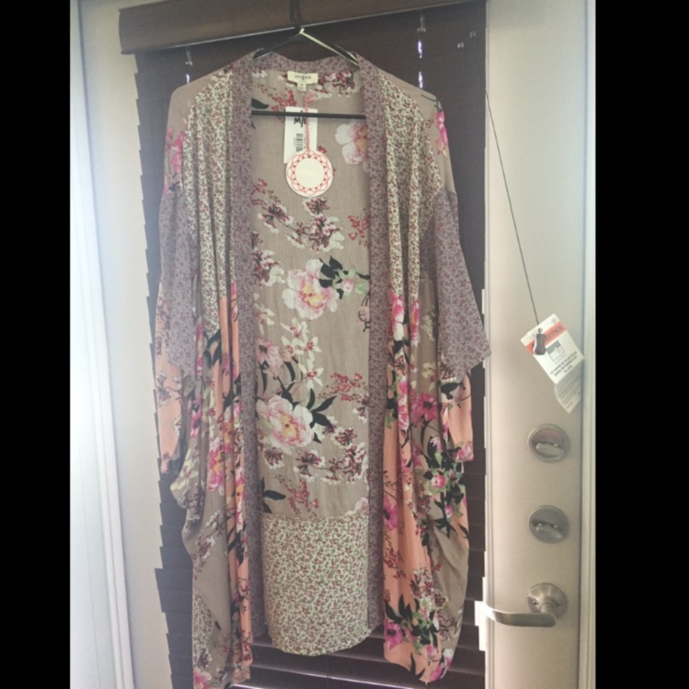 UMGEE Summer Floral Kimono!
